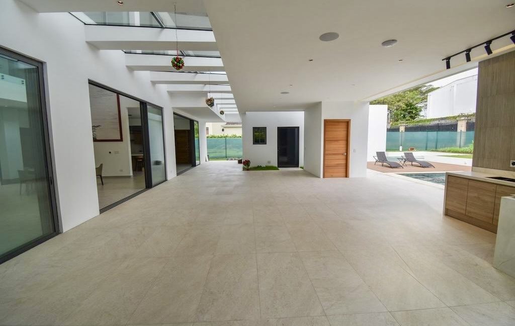 4294bc5e-78bc-48fe-bf3a-0a2669b02769